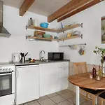 شقة In With Kitchen Neksø