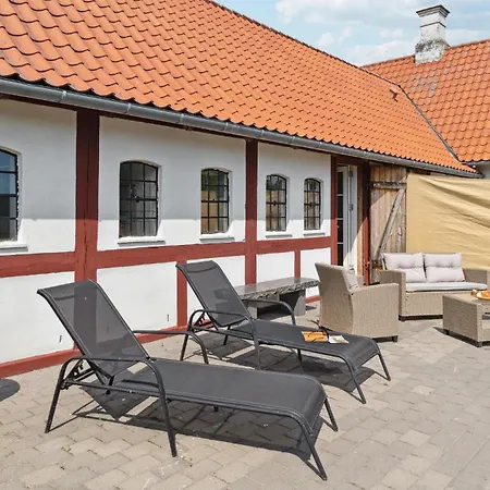 Cozy Apartment In Nexo With Wifi Apartament