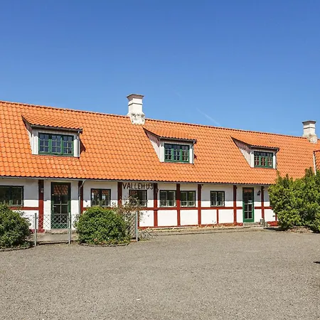 Cozy Apartment In Nexo With Wifi Apartament